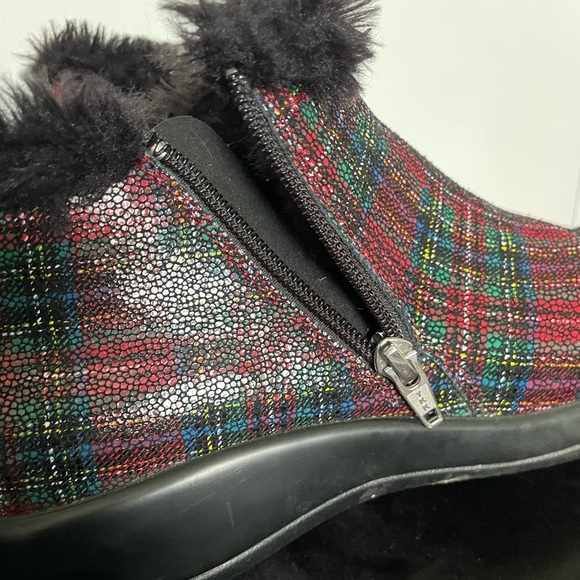Alegria Meri Red Tartan Plaid Faux Fur Lined Leather Ankle Booties - Picture 8 of 11